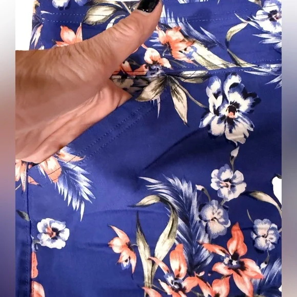 NEW Mario Serrani Women's Golf Skort Floral Blue Comfort Stretch XL - Picture 4 of 5